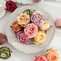 シミュレーション花焦辺楽しいバラの花の頭のかんざしの花の材料の造花は辺のバラの花を焼いて国境を越えてよく売れています。