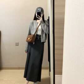 盐系套装短款针织毛衣长袖白色内搭女秋季高腰百褶裙半身裙两件套