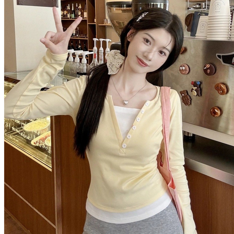 [40 Count 92 Cotton 8 Spandex] Tender Yellow Fake Two-Piece Long-Sleeved T-Shirt for Women in Early Autumn, Slim Fit, Unique and Chic Short Style