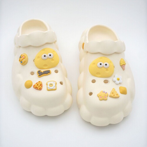 New cheese cheese biscuit cream clogs slippers shoe flower set DIY removable three-dimensional shoe buckle accessories