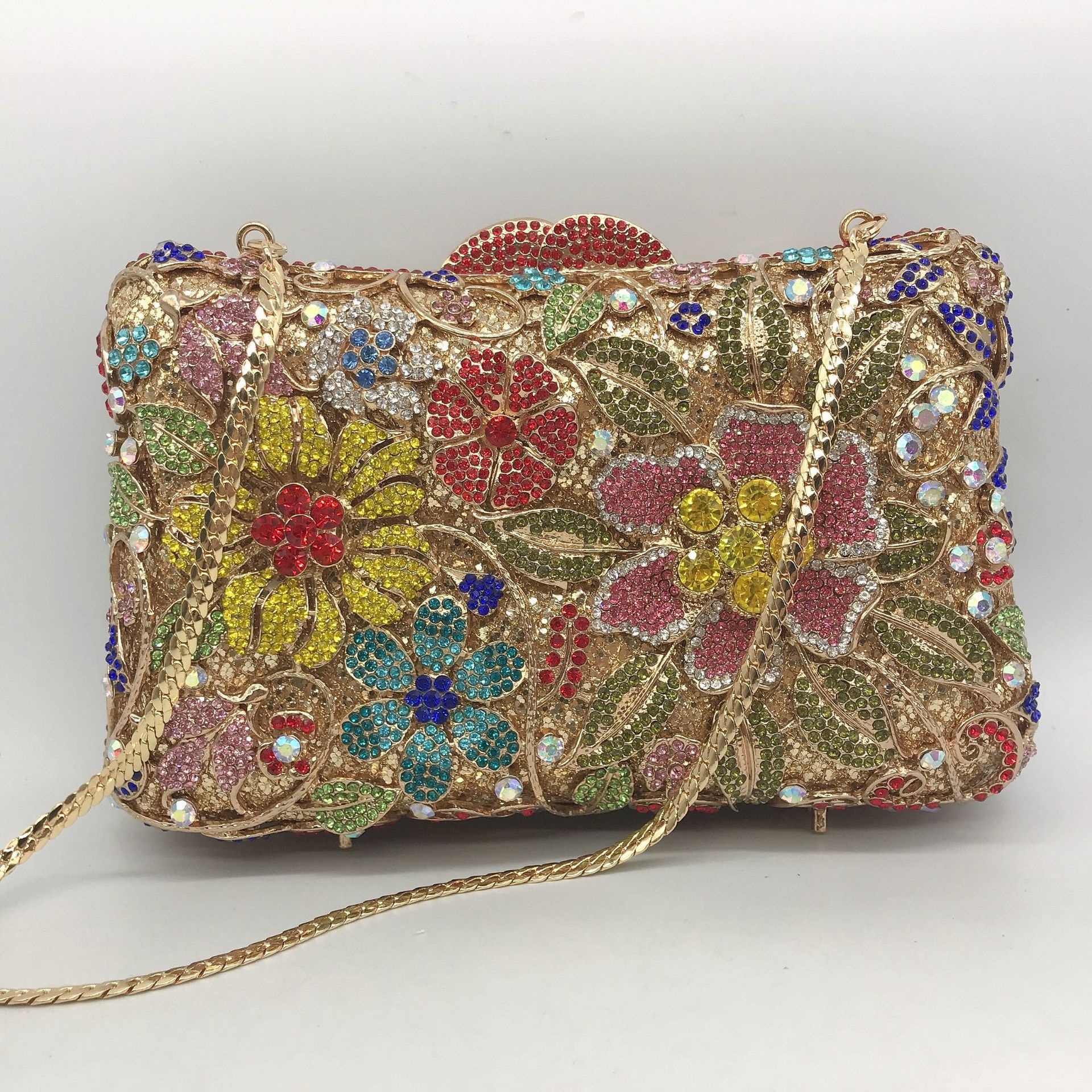 Nuevo paquete de cena de moda transfronteriza bolsas tridimensionales bolsas de mano de taladro europeo y americano nuevo embrague de aleación pastel