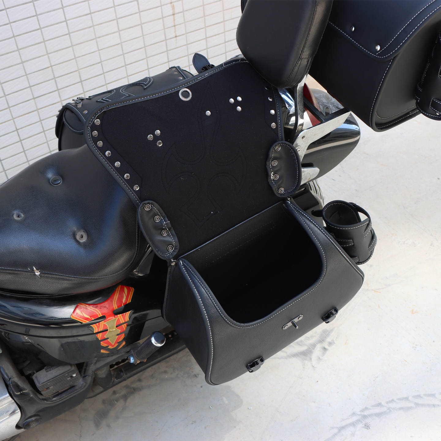 Suitable for Benda Jinjila 350 Black Ride 500 Spring Breeze 450 Bracket Side Bag Motorcycle Retro Leather Waterproof Side Bag