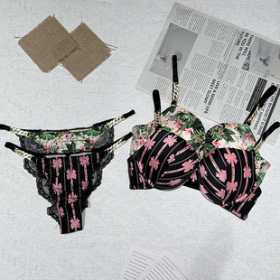 �羳���uͨ�S��Ұ���Ըк����Y����朗l���ֺ������{��������