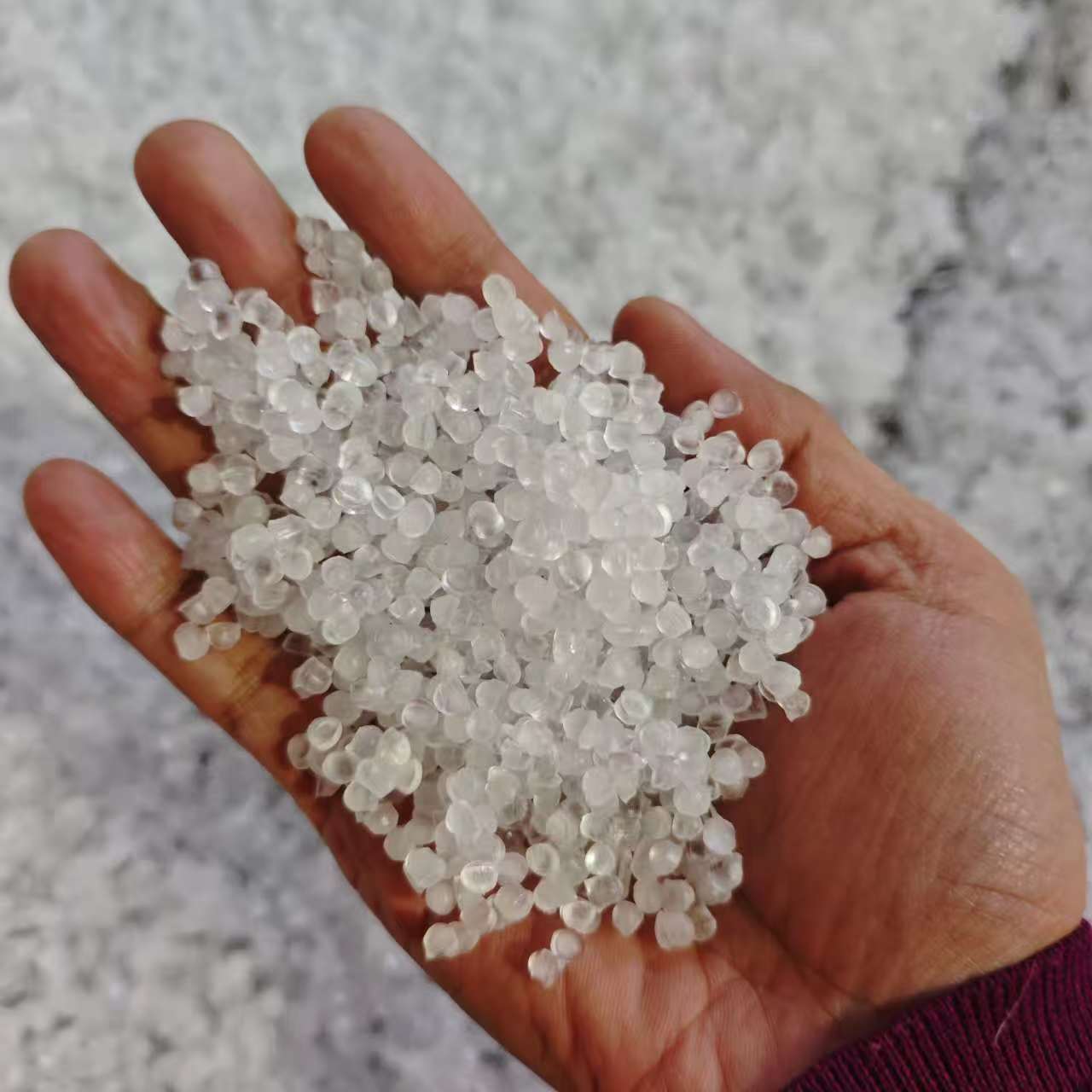 高品质无味高光泽80度PVC透明改性料60P 软质PVC透明原料