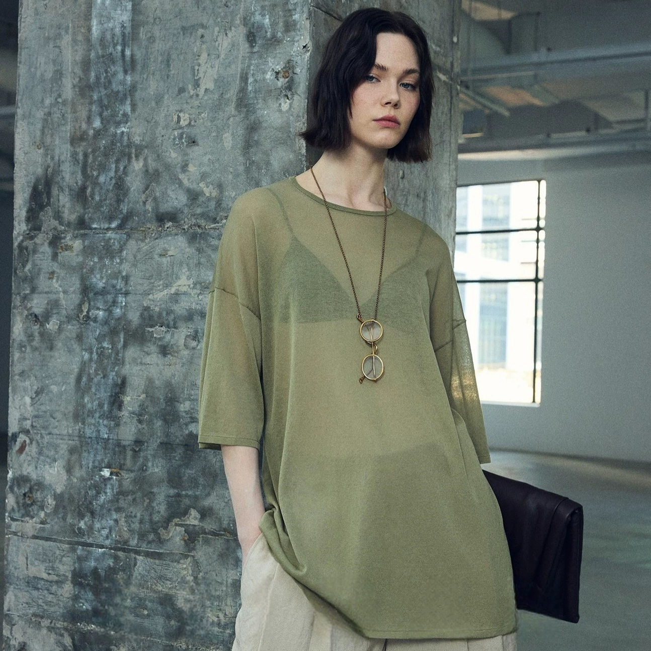 Летняя легкая и удобная триакетатная хлопковая трикотажная футболка свободного кроя с длинными и короткими рукавами.