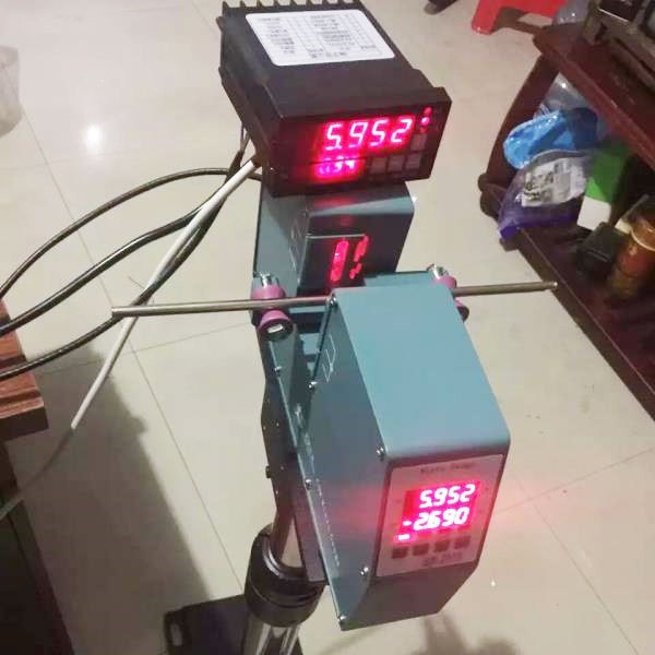 ���ʽ�⾶��,����ʵ�������⾶�����,�ܲİ���ֱ��������