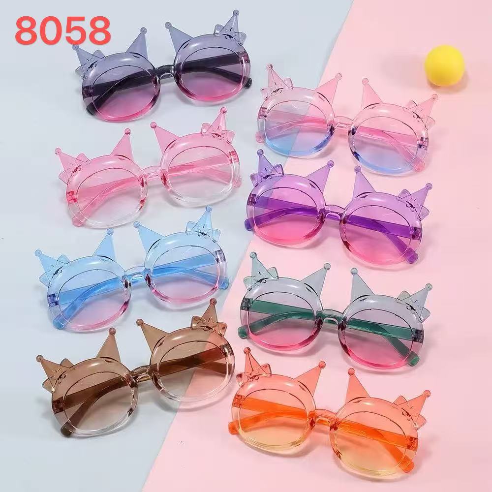 2026 gafas de sol para niños en un marco al por mayor una pieza de joyería de una variedad de combinación de gafas de sol para niños en stock