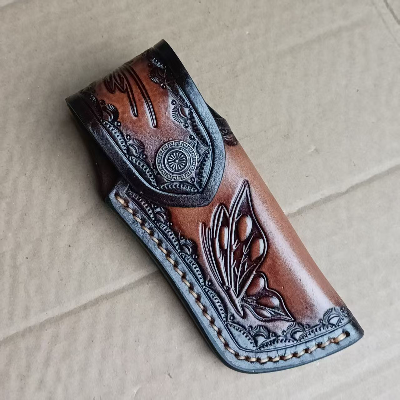 Carved leather sheath for knives, outdoor knife, folding knife, knife sheath, Damascus knife sheath