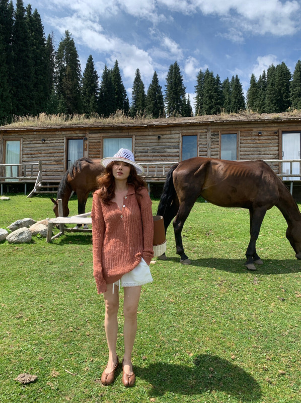 2025秋季新款 心头爱呀 时髦慵懒松弛polo领镂空套头针织衫上衣女|undefined
