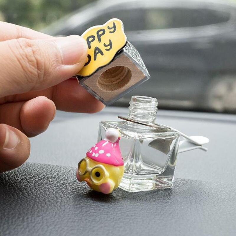 Botella de perfume para automóvil La botella vacía se puede agregar a sí misma, aire acondicionado en el automóvil, salida de aire, clip de aromaterapia, fragancia para automóvil, niña de dibujos animados de fragancia ligera