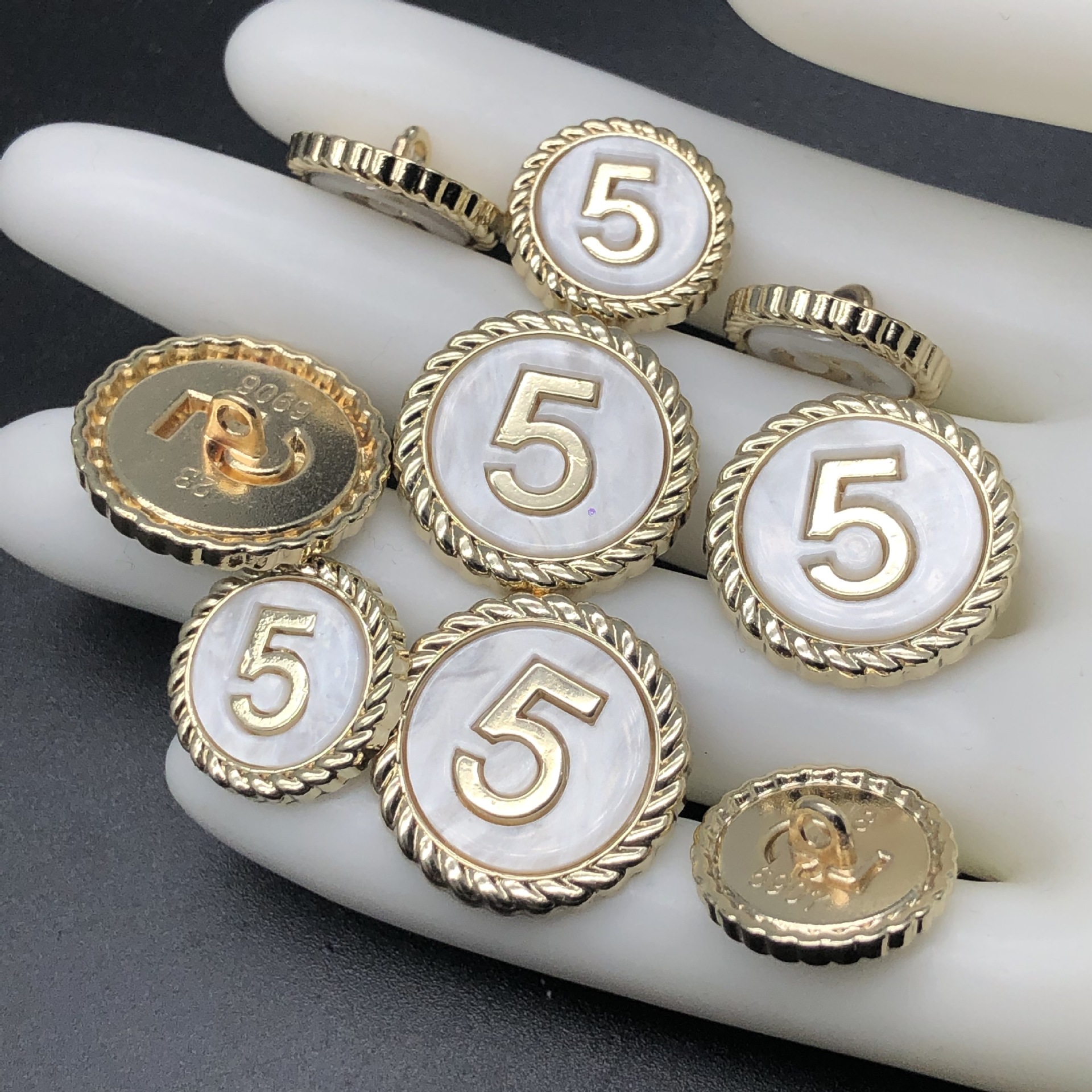 金屬經典款5字鈕扣休閑女裝手縫扣毛衣大衣裝飾扣子diy飾品配件