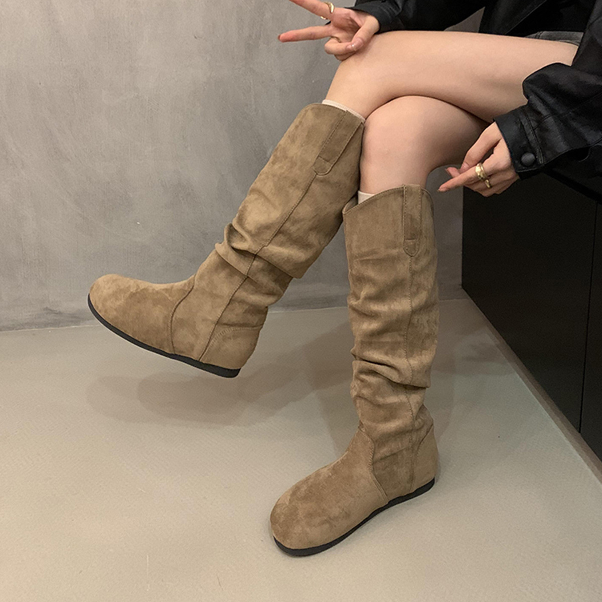 Women's 2026 New Trendy Over-The-Knee Birkenstock Boots, Versatile Retro Suede Pleated Slouchy Boots with Wide Shaft That Make You Look Slimmer
