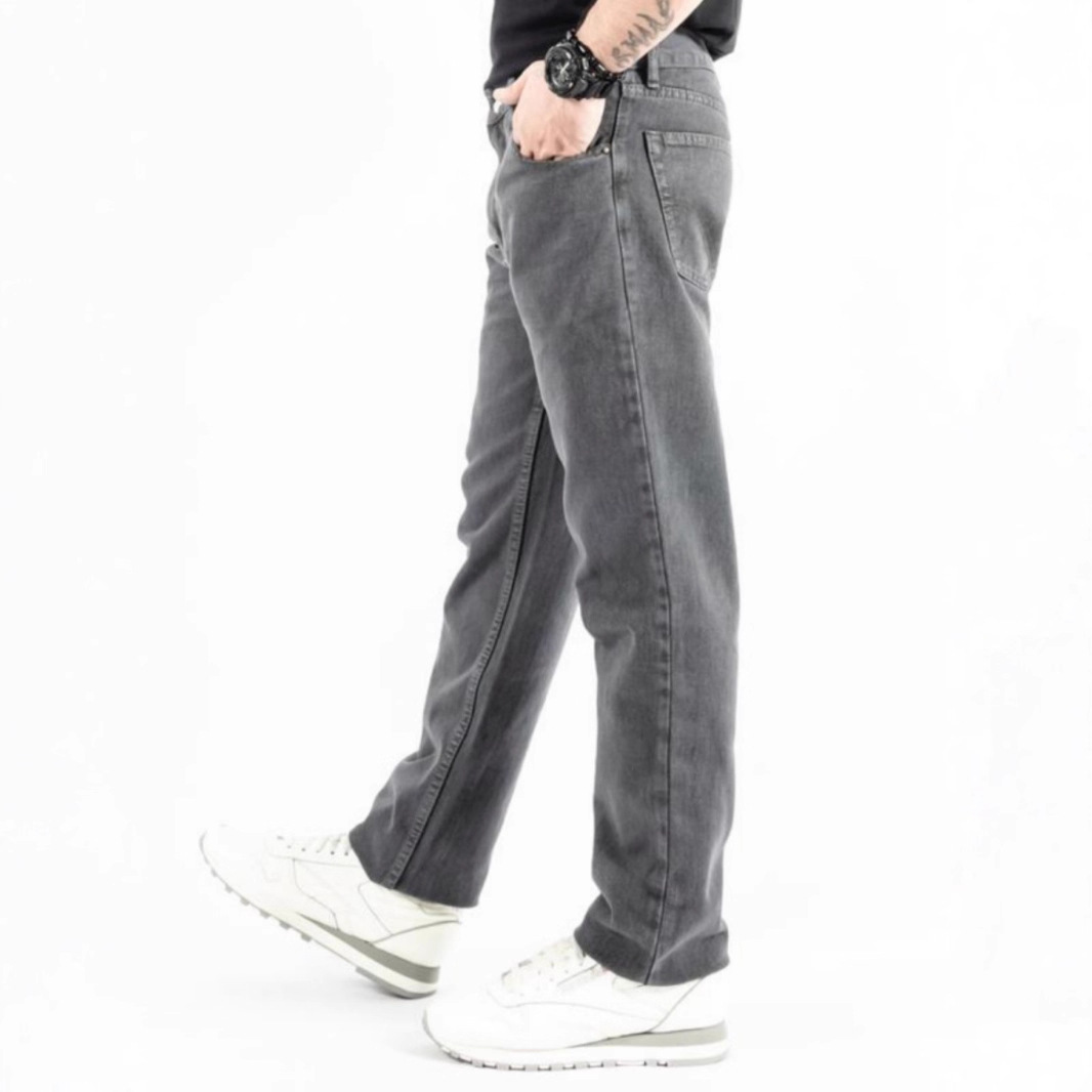 Cleanfit Herren-Jeans mit geradem Bein, grau, lässige Hose, mittelschweres Stretchmaterial, amerikanischer High-Street-Trend 2025_voghion.com