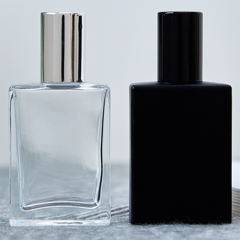 Ventas directas de fábrica 30ml 50ml boca de tornillo botella de perfume de aerosol de vidrio cuadrado embalaje botella vacía perfume sub-botella