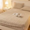 Milkiken [Velvers, delicate, warm and naked]