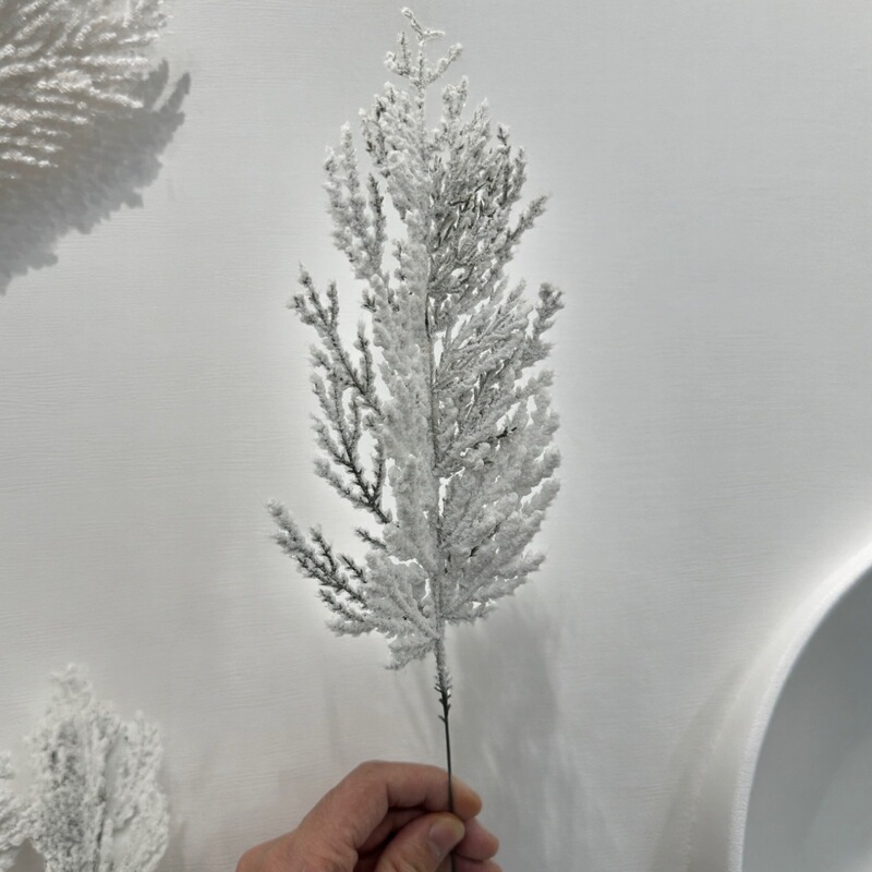 Creative DIY Christmas Tree Decoration with Artificial Snowflakes, Pine Branches, Garland Pendants, Homemade Door Hanging Rattan, Living Room Decoration