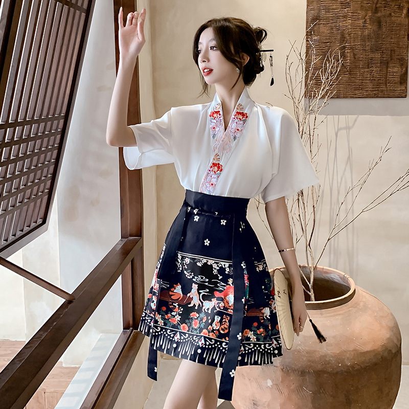 Short Horse-faced Skirt suit 2024 New Style Small Summer Embroidered Women's Clothing Chinese Style Improved Hanfu for Work Short Horse-faced Skirt suit 2024 New Style Small Summer Embroidered Women's Clothing Chinese Style Improved Hanfu for Work
