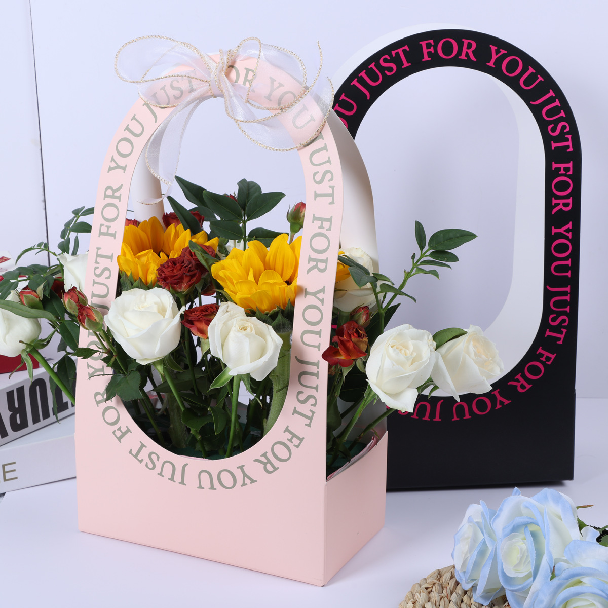 网红烫金鲜花手提袋浪漫花艺包装材料花束手提袋节日鲜花礼品花盒