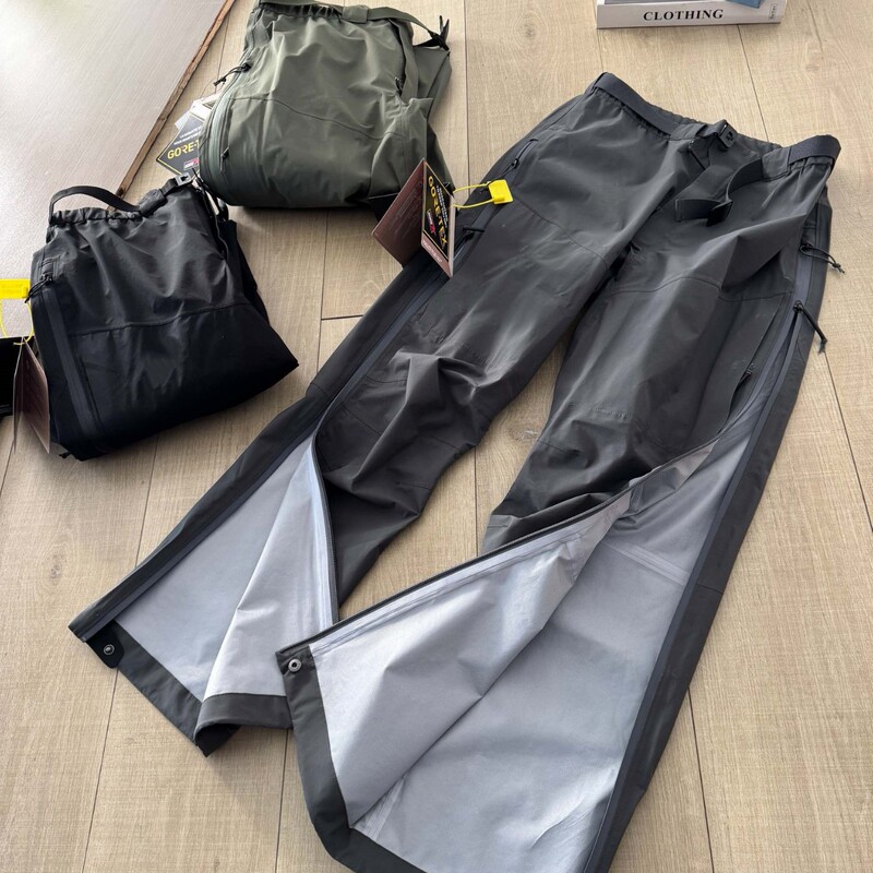 High Version Niaojia Same Style Military Bird Hard Shell Jacket Pants Unisex Autumn and Winter Hiking Outdoor Loose Style High Version Niaojia Same Style Military Bird Hard Shell Jacket Pants Unisex Autumn and Winter Hiking Outdoor Loose Style