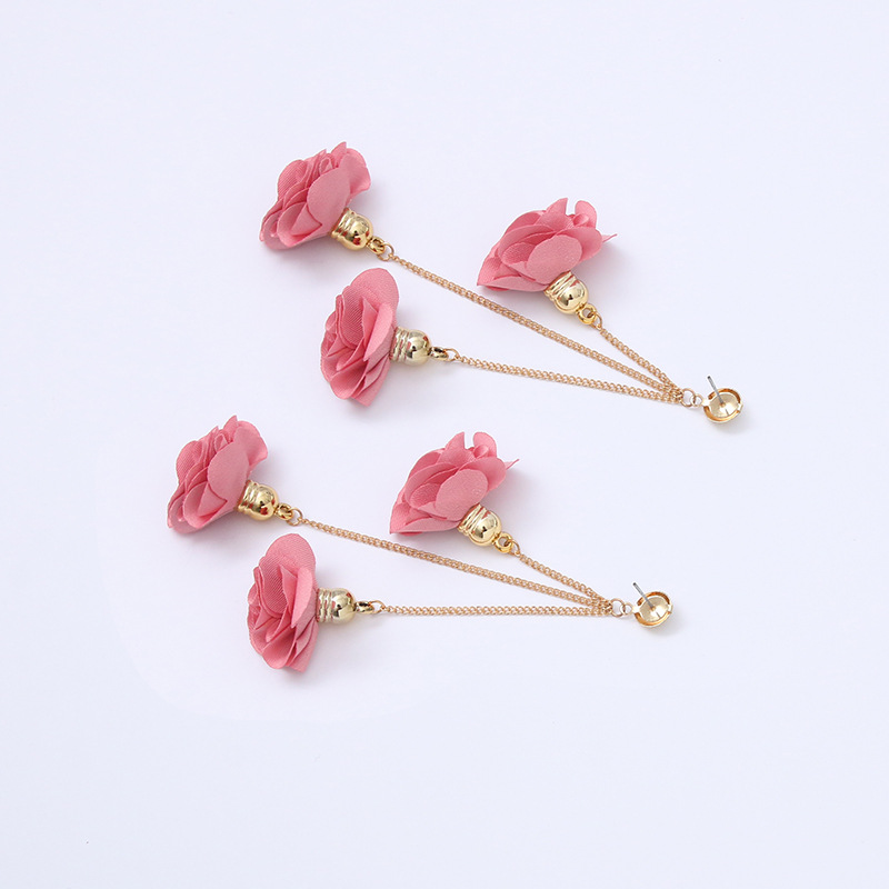 1 Pair Retro Flower Cloth Metal Handmade Women's Drop Earrings display picture 3