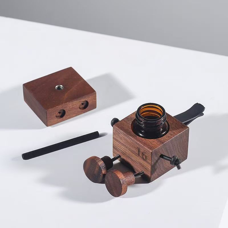 Robot de madera de pierna temblorosa de madera de nuez negra de automóvil perfumado salida de aire sin fuego perfumado decoración adornos lindos regalos