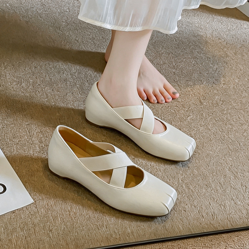 Inner Height-Increasing French Retro Square-Toe Ballet Flats for Women, 2026 Autumn New Style, Elegant and Gentle Large-Size Shoes Inner Height-Increasing French Retro Square-Toe Ballet Flats for Women, 2026 Autumn New Style, Elegant and Gentle Large-Size Shoes