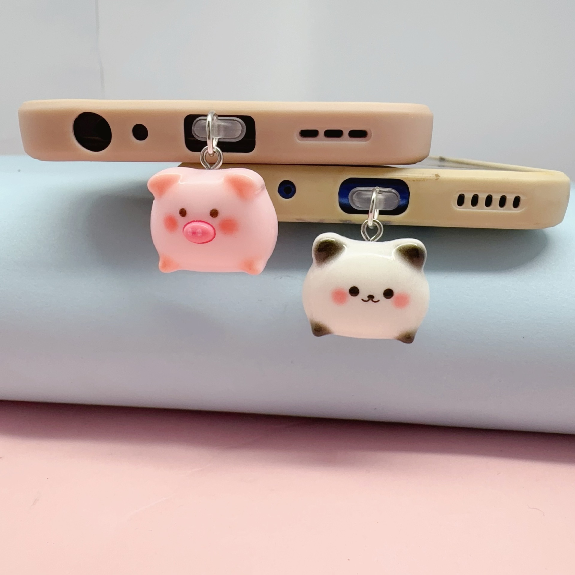 胖嘟嘟粉色小猪黑白猫手机防尘塞充点口堵头吊坠Type-c和ISO接口