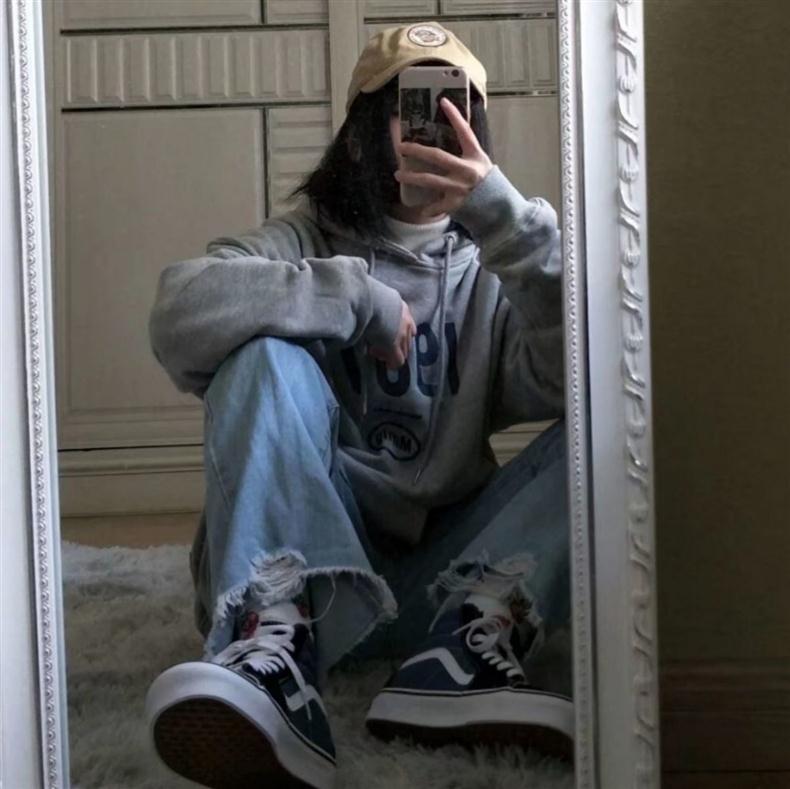 High Top Canvas Shoe 4