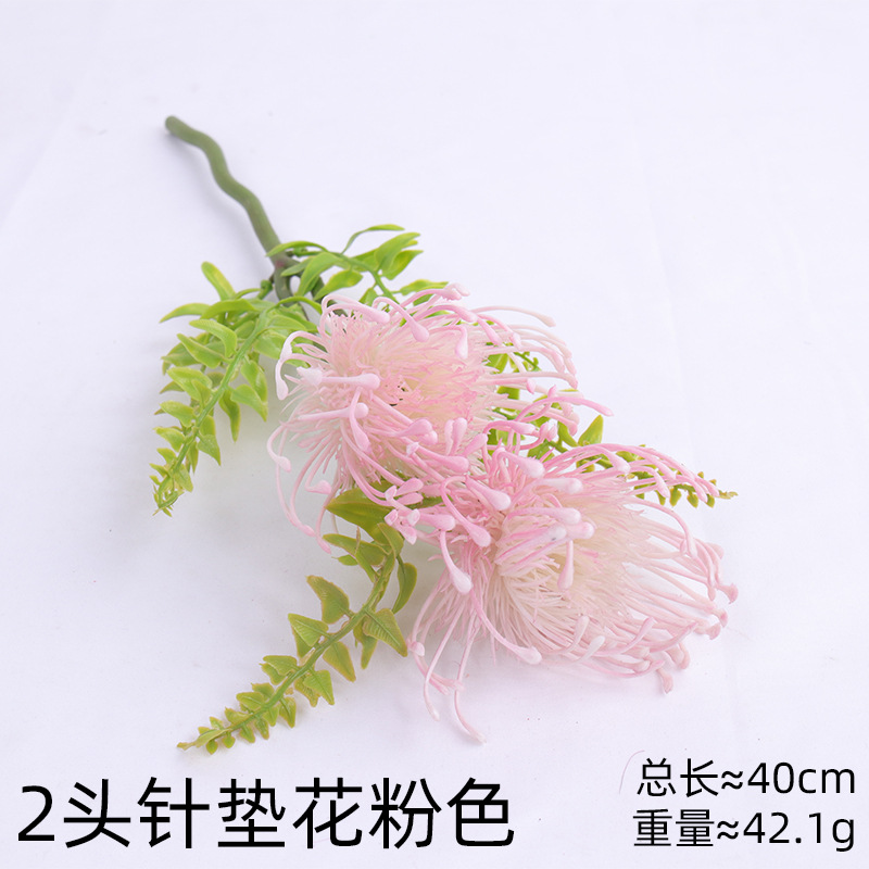 Simulación de plantas verdes flores falsas mano