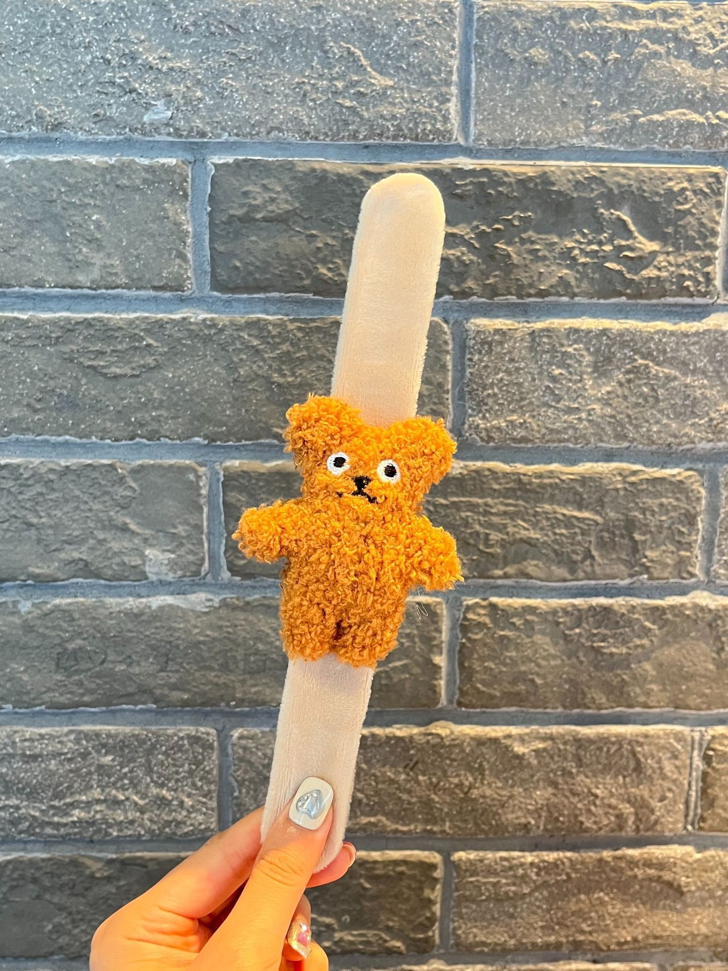 Anillo de felpa de dibujos animados, oso de mantequilla, correa de reloj de boda, pulsera para niños Kapibala, regalo de muñeca creativa