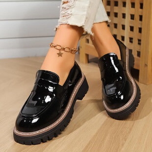 P 78261 Retro Chunky Heel Loafers �͹ź�ט���Ь �羳�W