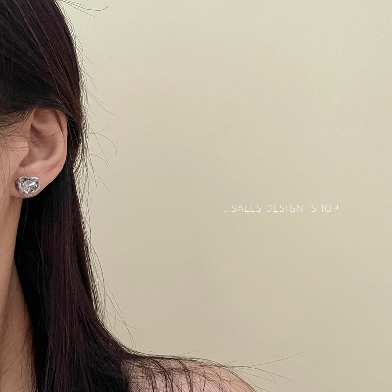 新款爱心小众ins个性银针耳钉女 韩国简约风小巧精致高级感耳饰潮