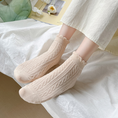 Socks women's spring mid-calf socks ins trendy socks pure cotton yarn twist Japanese simple lolita jk student socks