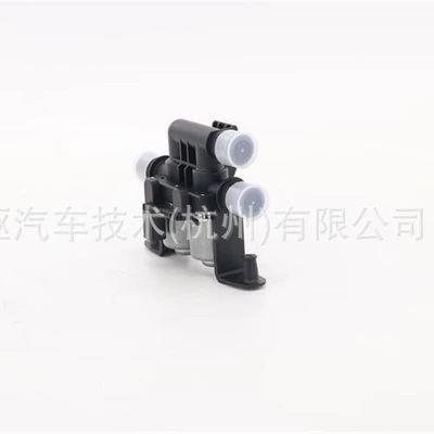 64116906652 64120151694 Water pump