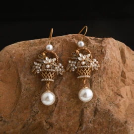 耳钉;首饰套装;项链