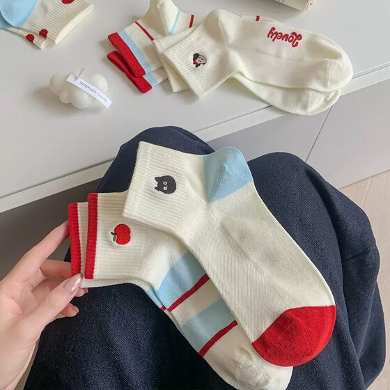 Spring and summer cute cartoon embroidery apple short tube women's socks wholesale all-match color wave dot Japanese academic style boat socks women