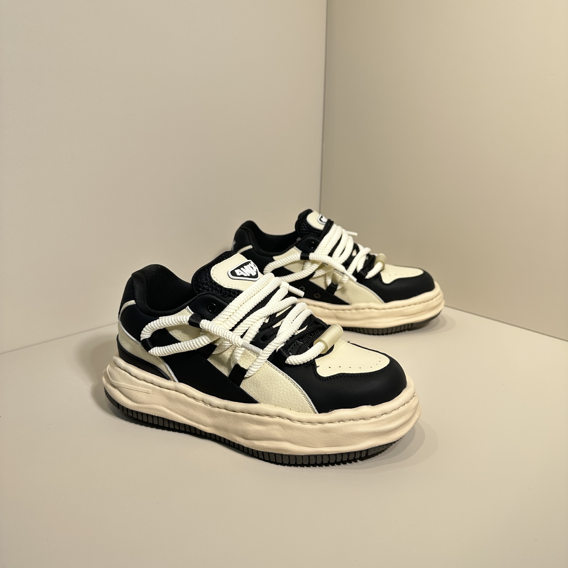 Nieuwe 7 cm onzichtbare toename schuimoplossing casual met interne hoogteverhoging, kleine witte schoenen, veelzijdig_voghion.com