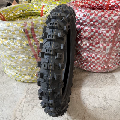 Yolsuzluq şinləri Motorcycle Tire 110/90-16 Inflatable Outer