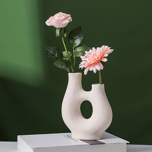 Nordic style ceramic plain embryo vase dry flower arrangement frosted metal spots hydroponic home decoration ornaments wholesale