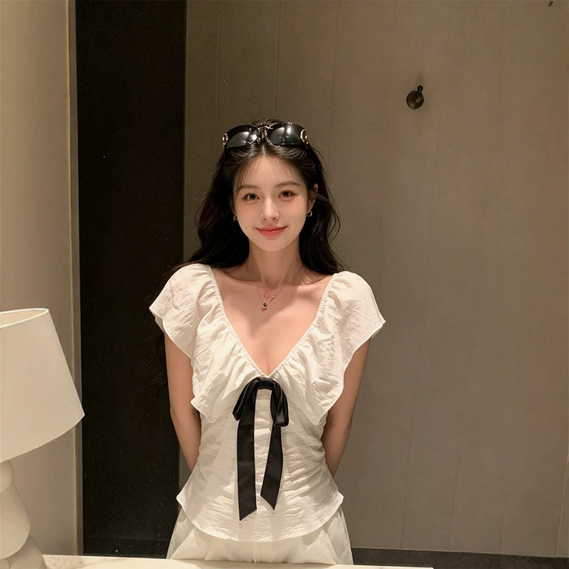 Garden Butterfly Deep V-Neck Tie Bow Ruffle Short Sleeve T-Shirt for Women Summer Slim Fit Versatile Top Garden Butterfly Deep V-Neck Tie Bow Ruffle Short Sleeve T-Shirt for Women Summer Slim Fit Versatile Top