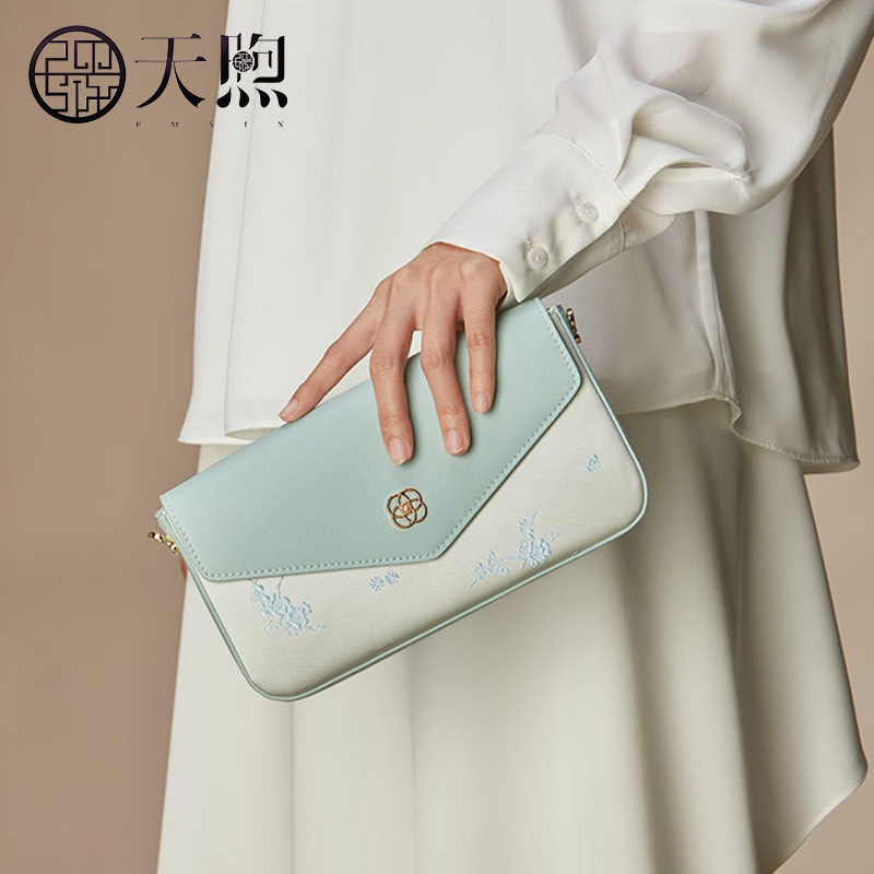 Tianxu National Style Small Bag Cowhide 패션 크로스 바디 백 2024 새로운 레트로 올 매치 휴대 전화 가방 체인 숄더 백