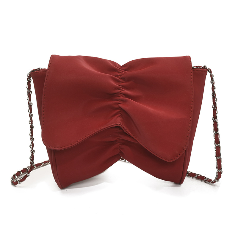 Bolso de cadena de diseño de nicho 2025 verano nuevo bolso femenino textura esmerilada bolso de hombro estilo occidental pliegue bolso de mensajero marea