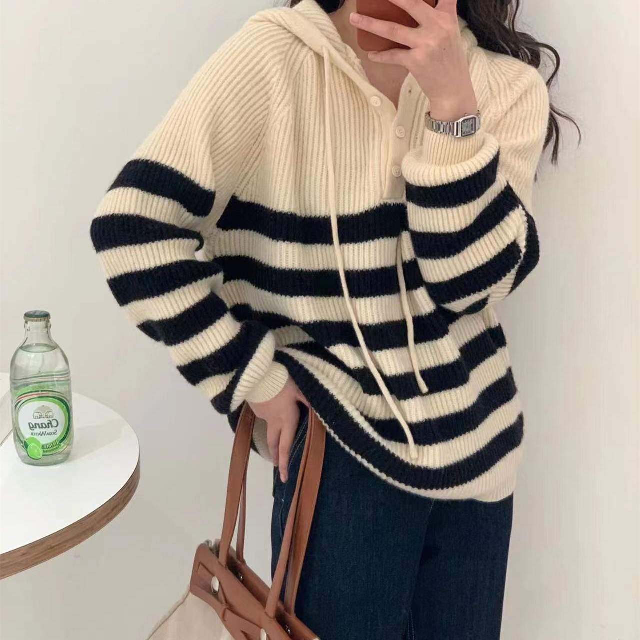 Suéter de punto con capucha para mujer, suéter a rayas con bloques de color, otoño e invierno, nuevo estilo, estilo perezoso, holgado, adelgazante, reductor de edad, 2024