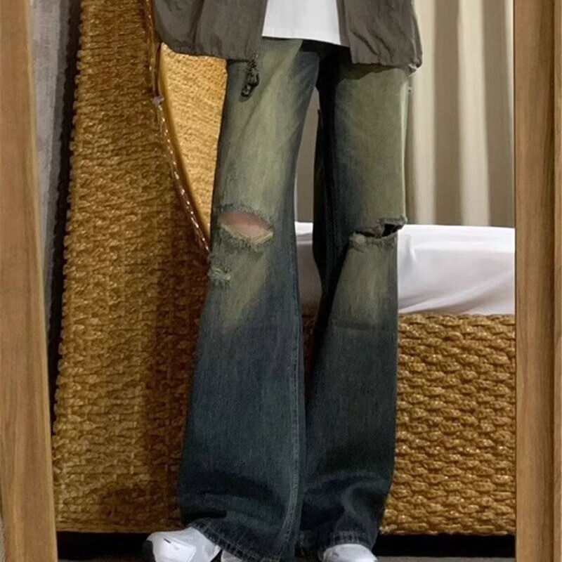 American High Street Style Ripped, Washed, Vintage Jeans with a Loose Straight Cut and Wide-Leg Design, Featuring a Unique Dad-Style Look American High Street Style Ripped, Washed, Vintage Jeans with a Loose Straight Cut and Wide-Leg Design, Featuring a Unique Dad-Style Look