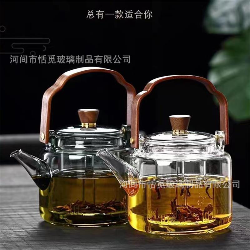 Capacious glass teapot for home use
