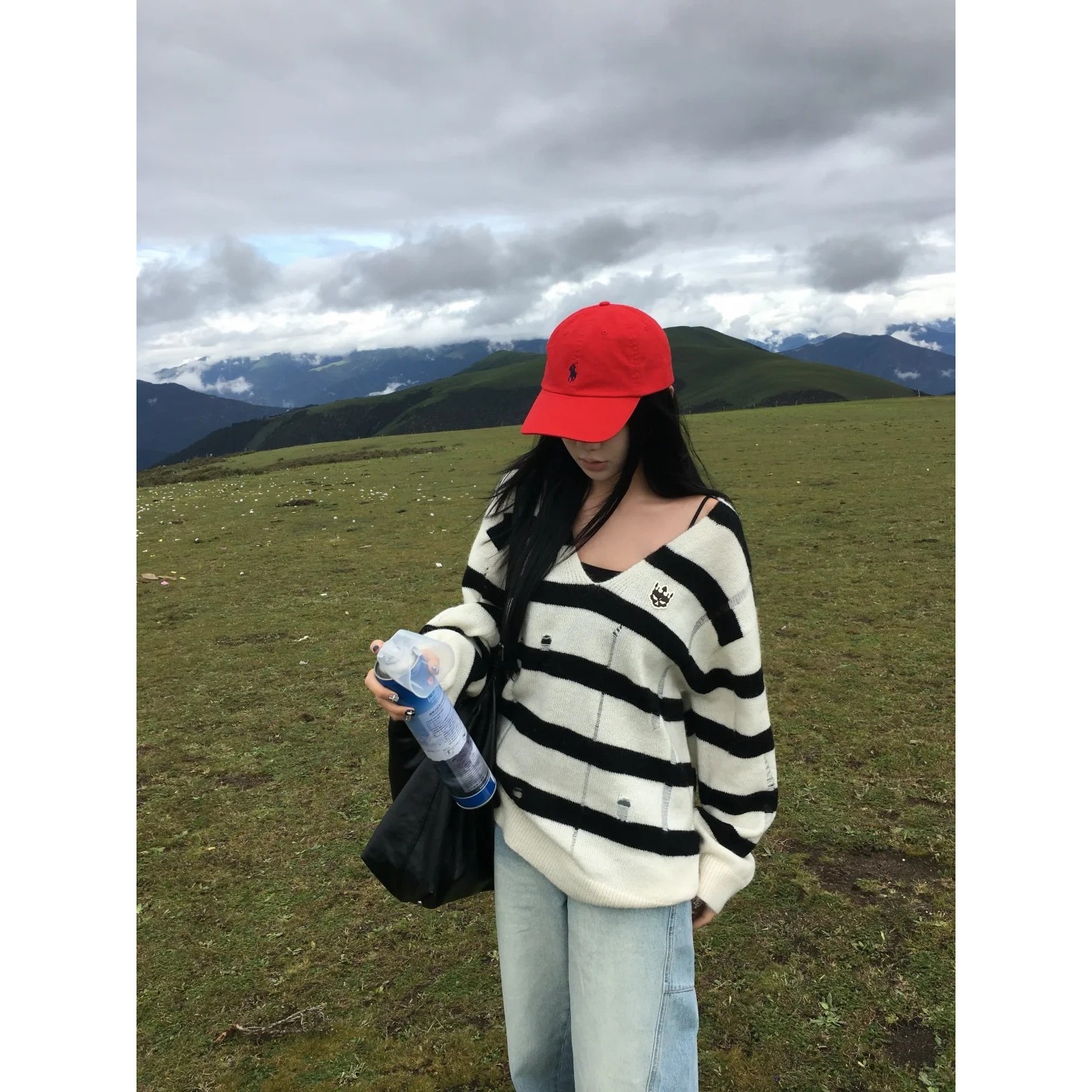 复古条纹破洞毛衣女秋季领韩系宽松懒慵垂感拼色设计感套头上衣