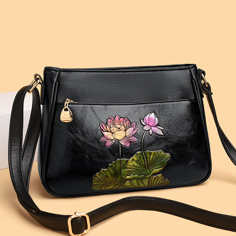 Trendy Women's Shoulder Bag Ethnic Style Retro Embossed Carved Artistic Texture National Style Niche Design Mom Wallet