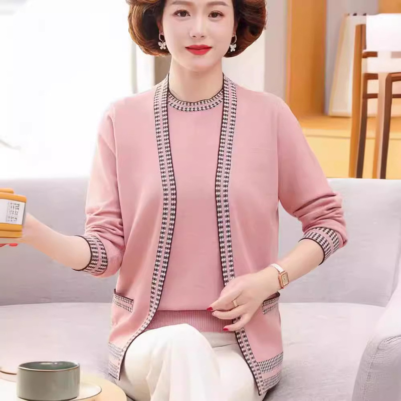 New Middle-aged and Elderly Mother's Crewneck Short-sleeved Two-piece Suit Knitted Shirt Spring and Autumn Western Style All-match Top Women