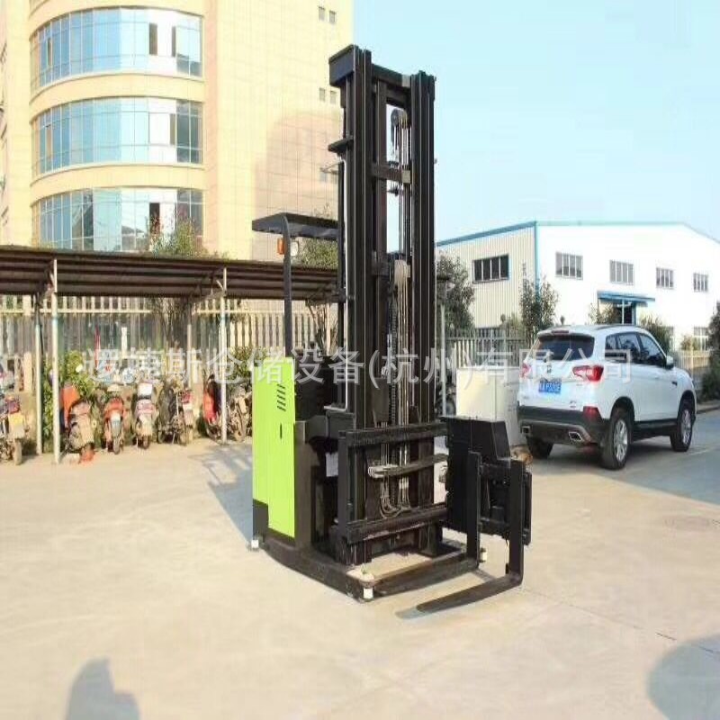 全电动三向叉车座驾式1.5吨升高10m三向窄通道堆垛车液压升降车