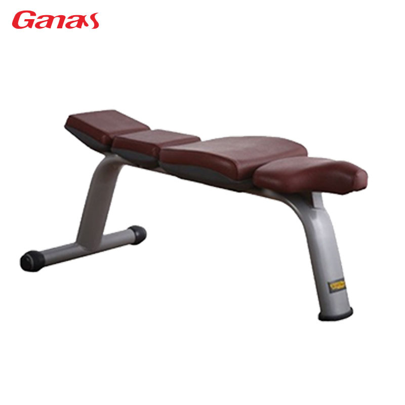 Equipo de fitness comercial completo, cinta de correr, bicicleta de spinning, unidad para gimnasio de club, máquina de entrenamiento de fuerza.